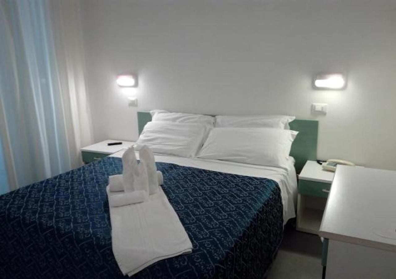 Hotel Nautilus Cattolica Exterior photo