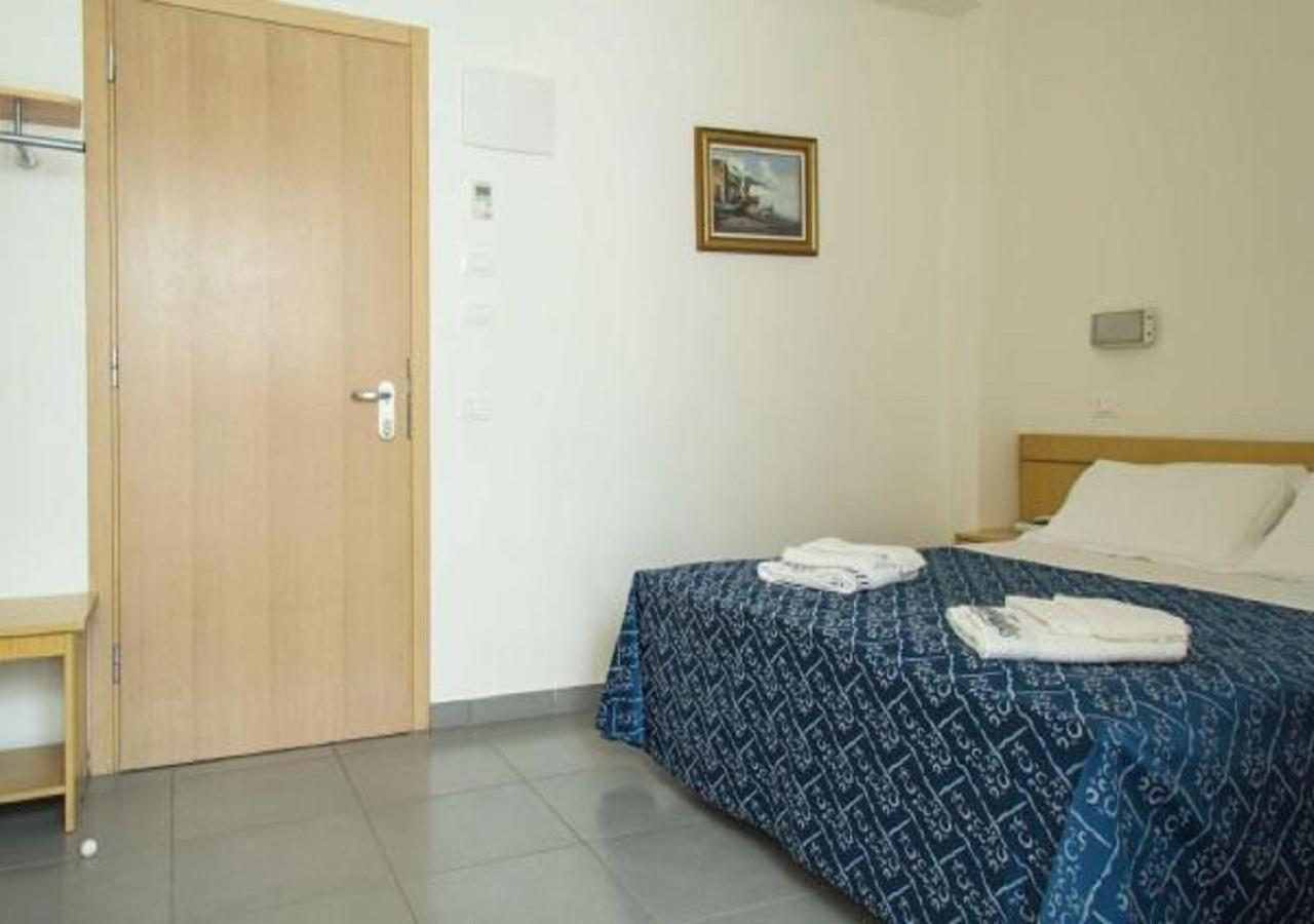 Hotel Nautilus Cattolica Room photo